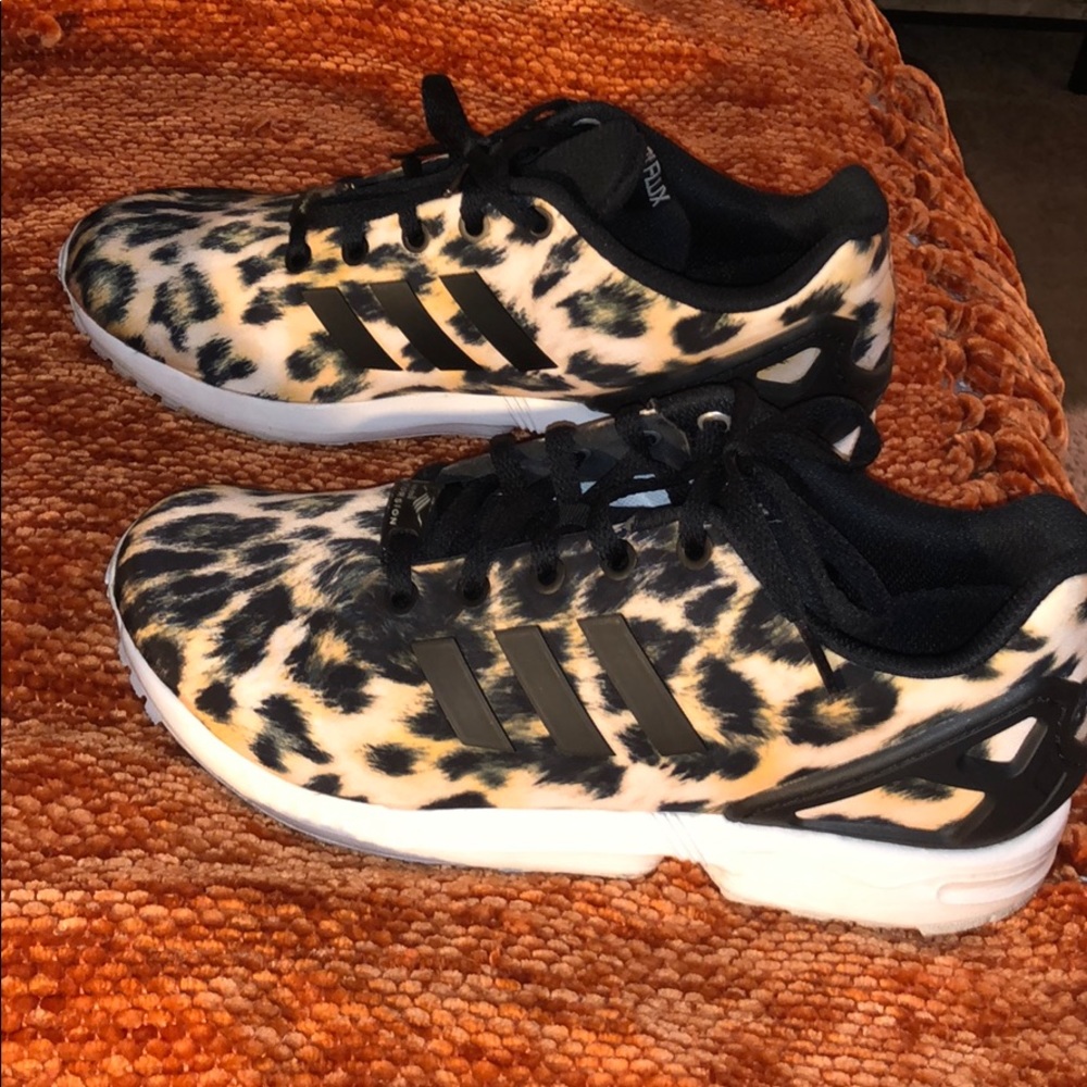 Women’s Adidas Tennis Shoes